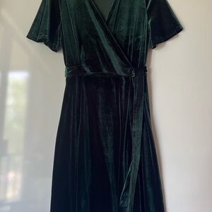 Deep Green Velvet Wrap Midi Dress